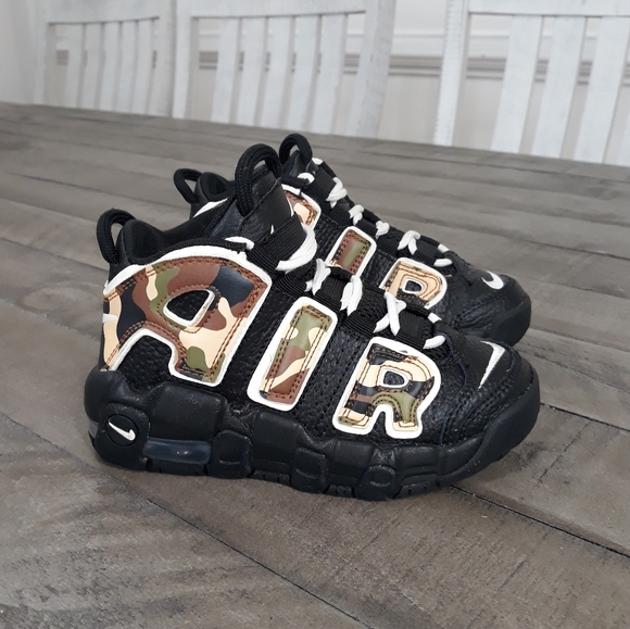 nike camo uptempo